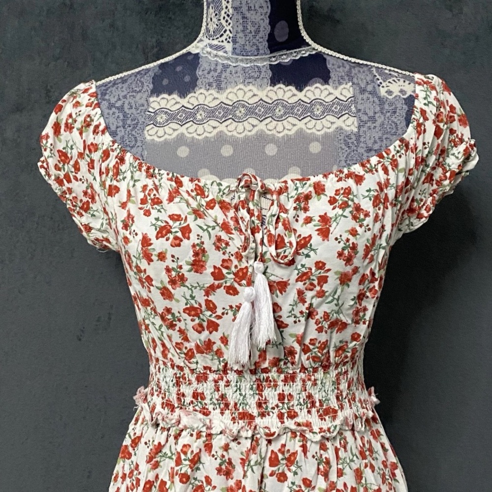 Vine and Valley Maxi Dress Red White M Smocked Floral Off Shoulder Cottagecore